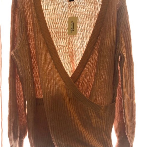 NWT FOREVER 21!! Blush surplice Sweater! - Picture 2 of 5
